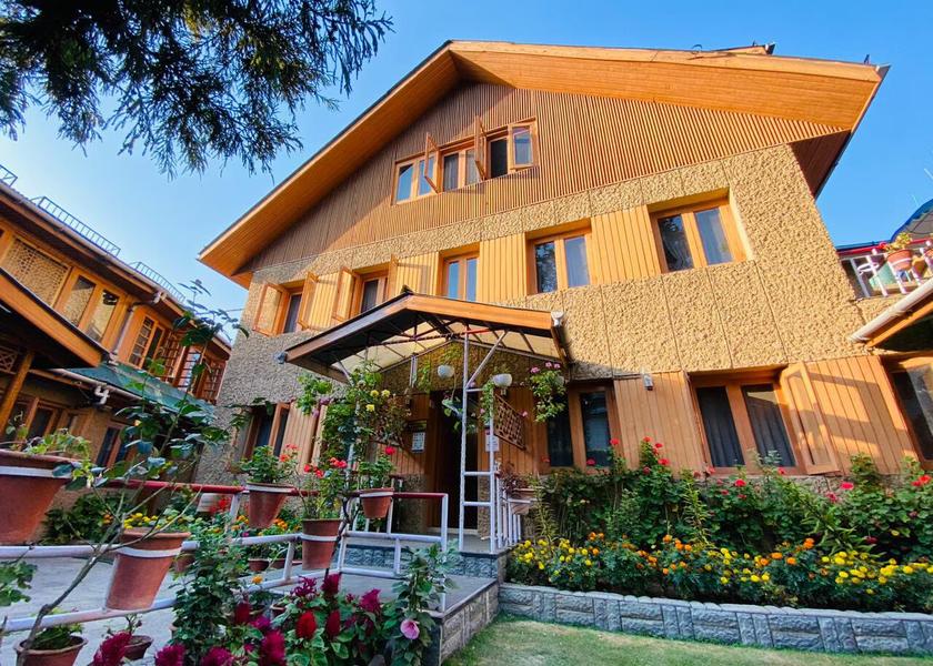 Jammu and Kashmir Srinagar Hotel Exterior