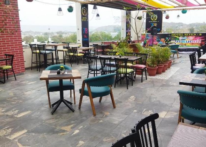 Madhya Pradesh Chatarpur Food & Dining
