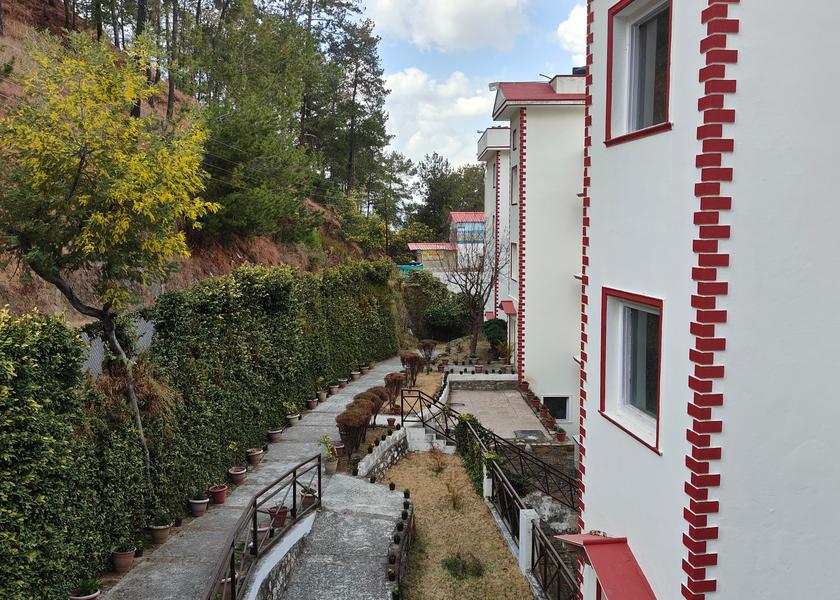 Uttarakhand Ranikhet Hotel Exterior