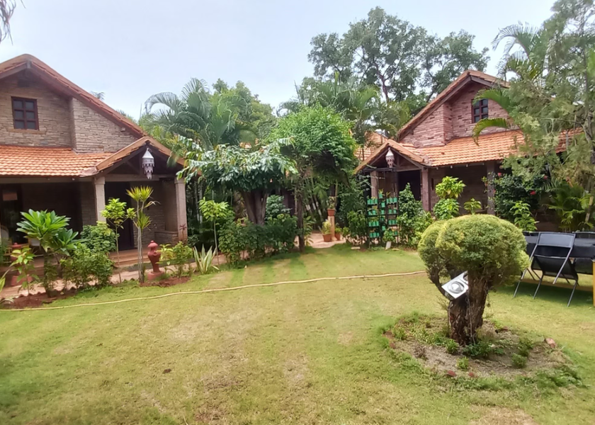 Karnataka Badami Hotel Exterior