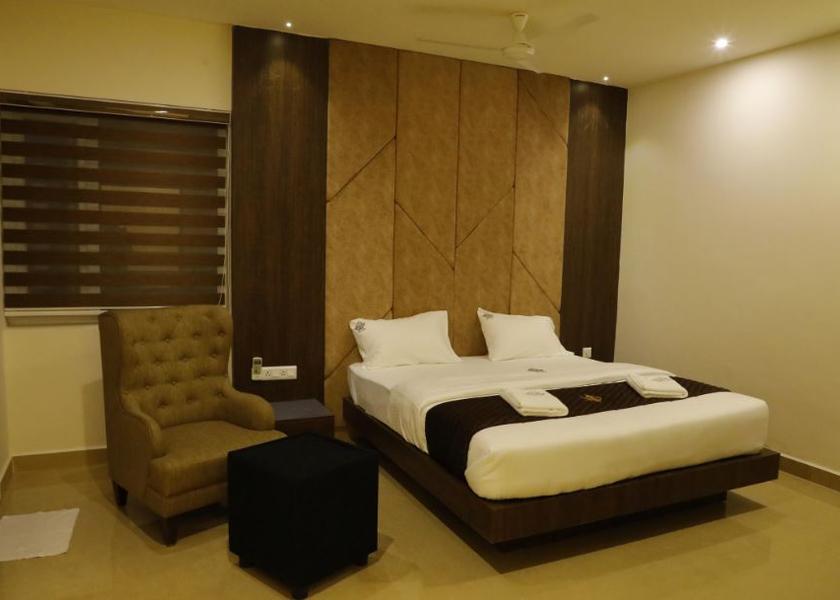 Tamil Nadu Vellore FAMILY ROOM