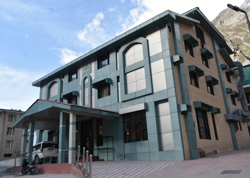 Uttarakhand Badrinath Hotel Exterior