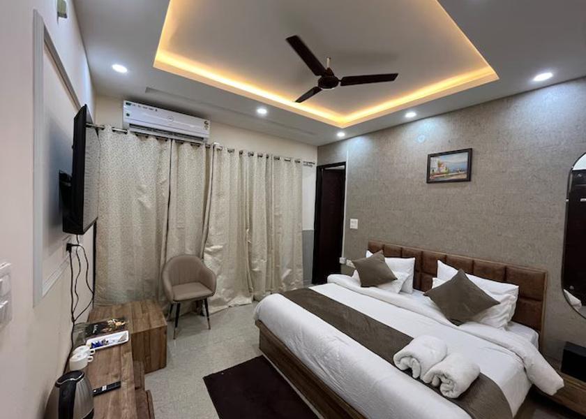 Uttar Pradesh Vrindavan  Family Suite