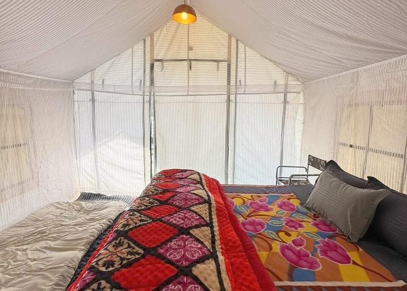Himachal Pradesh Kullu Bedroom 1
