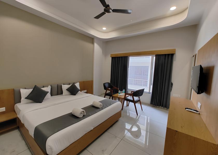 Gujarat Somnath Deluxe Double Bed