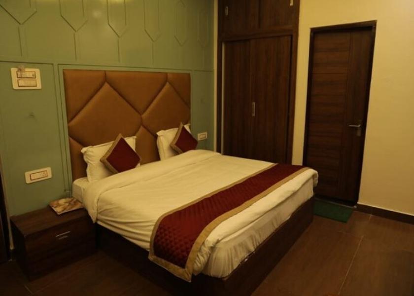 Himachal Pradesh Chamba Deluxe Room