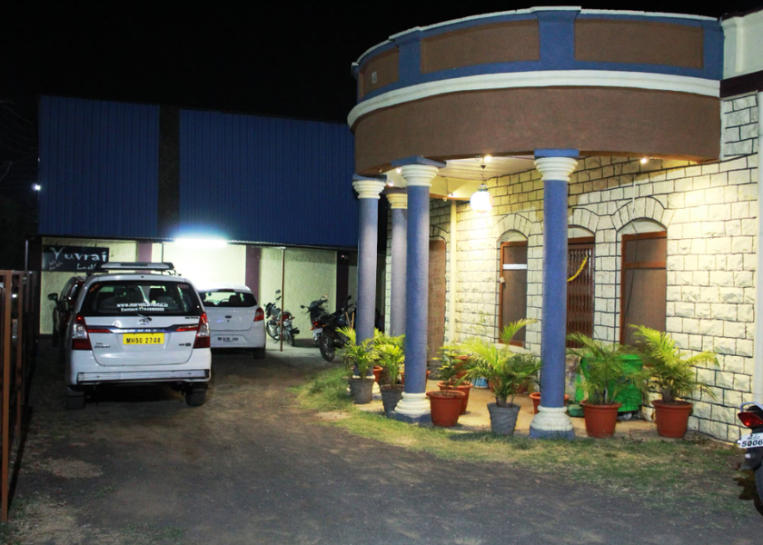 Maharashtra Osmanabad Hotel Exterior