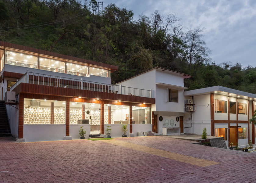 Uttarakhand Rishikesh Hotel Exterior