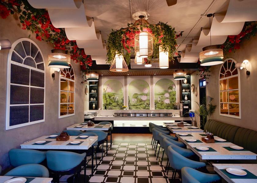 Uttar Pradesh Varanasi Food & Dining