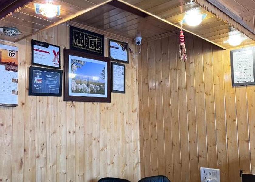 Jammu and Kashmir Srinagar Public Areas