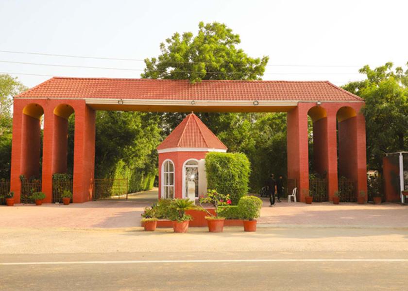 Gujarat Sanand Hotel Exterior