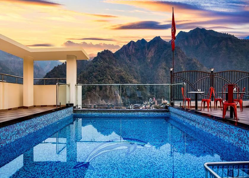 Uttarakhand Rishikesh Pool