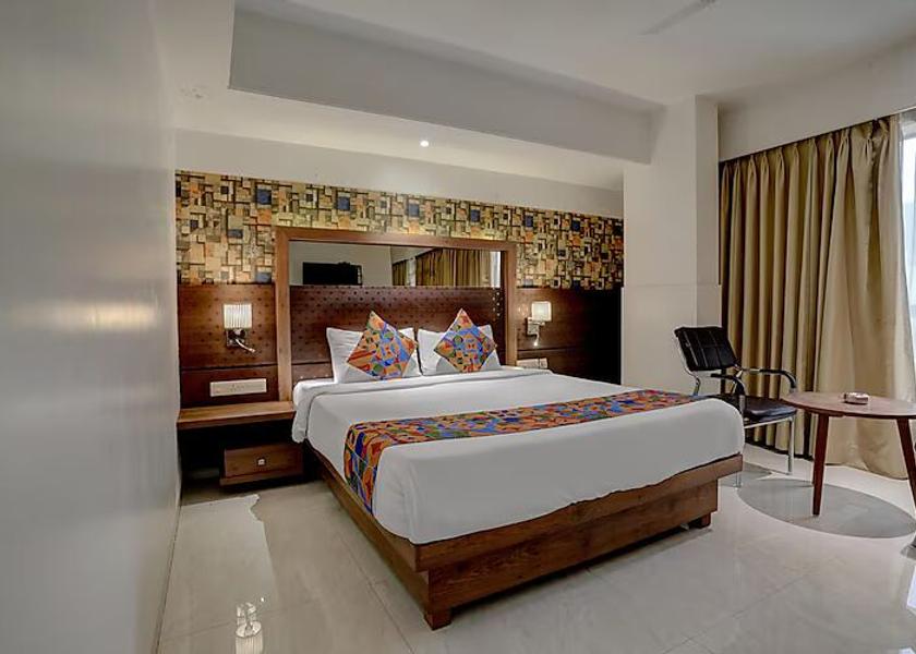 Maharashtra Ichalkaranji Suite Room