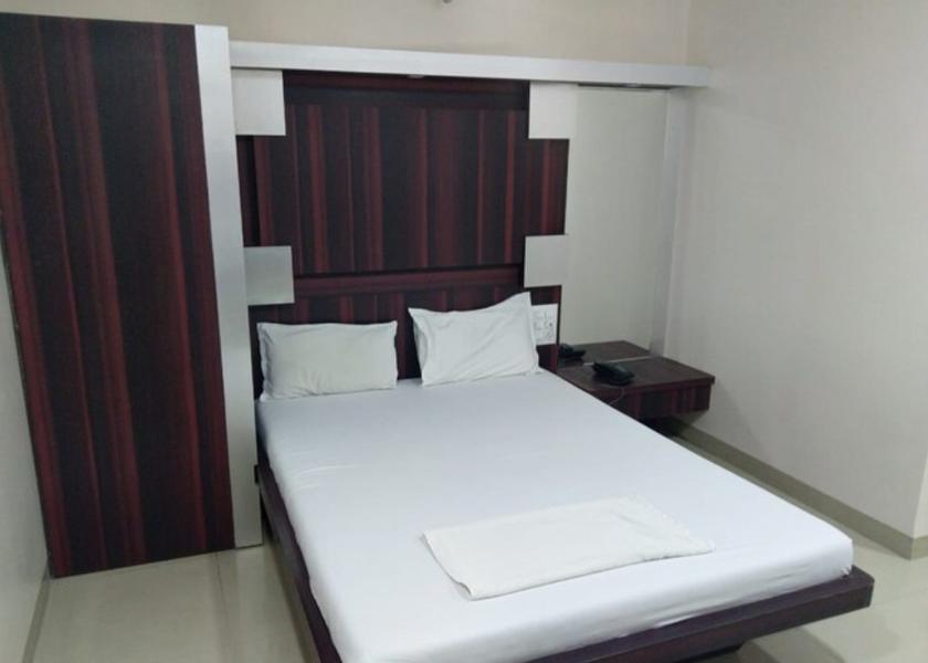 Maharashtra Beed Non A/C Room
