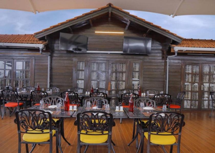 Maharashtra Pune Food & Dining