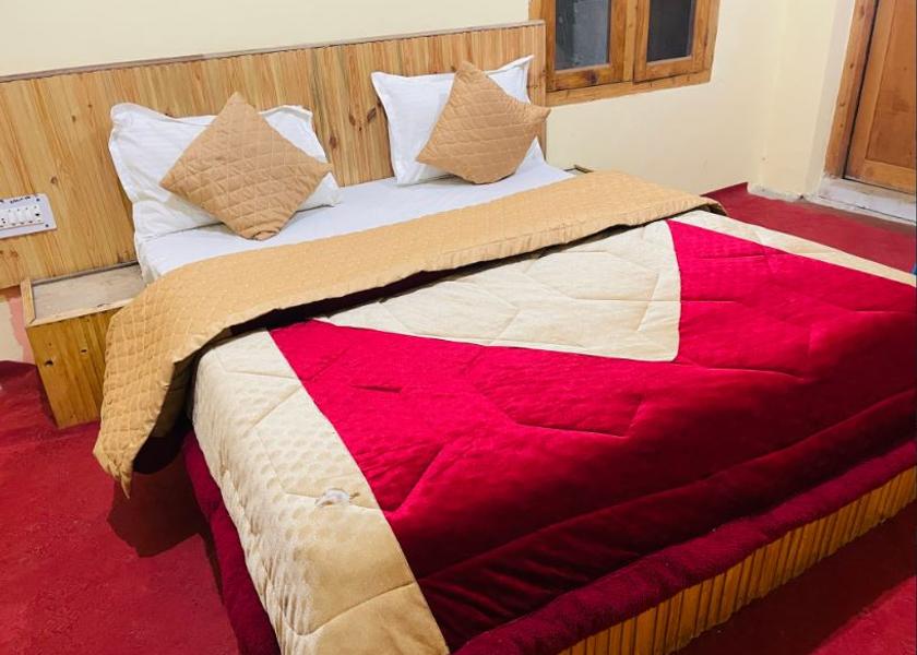 Himachal Pradesh Kullu Deluxe Room