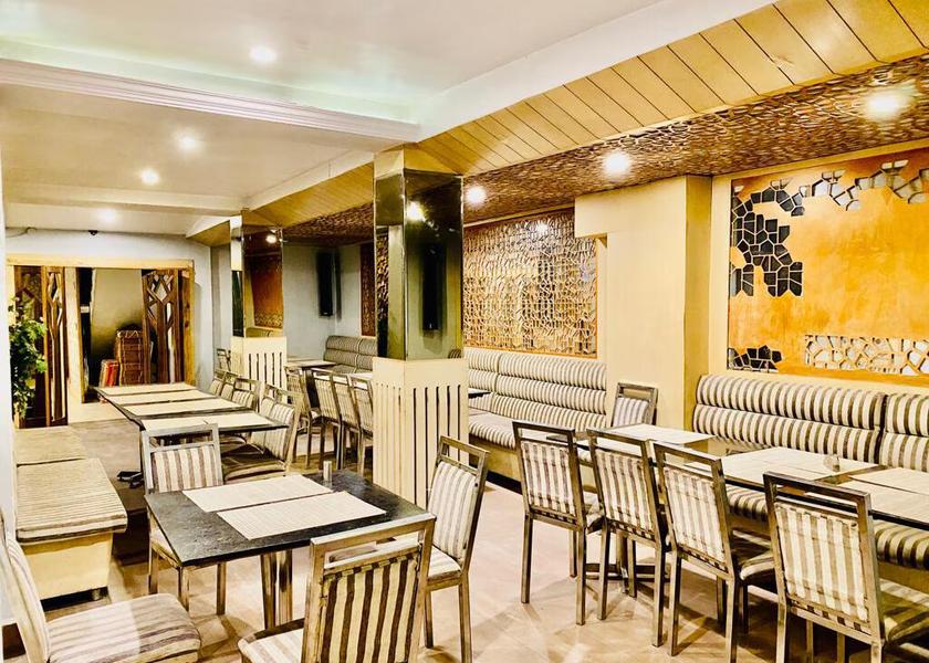 Uttar Pradesh Kanpur Food & Dining