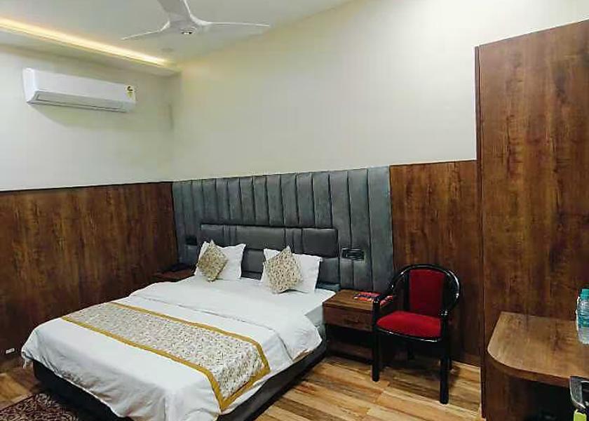 Uttar Pradesh Mathura 1025