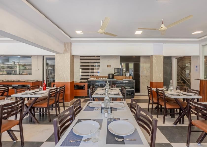 Tamil Nadu Yelagiri Restaurant