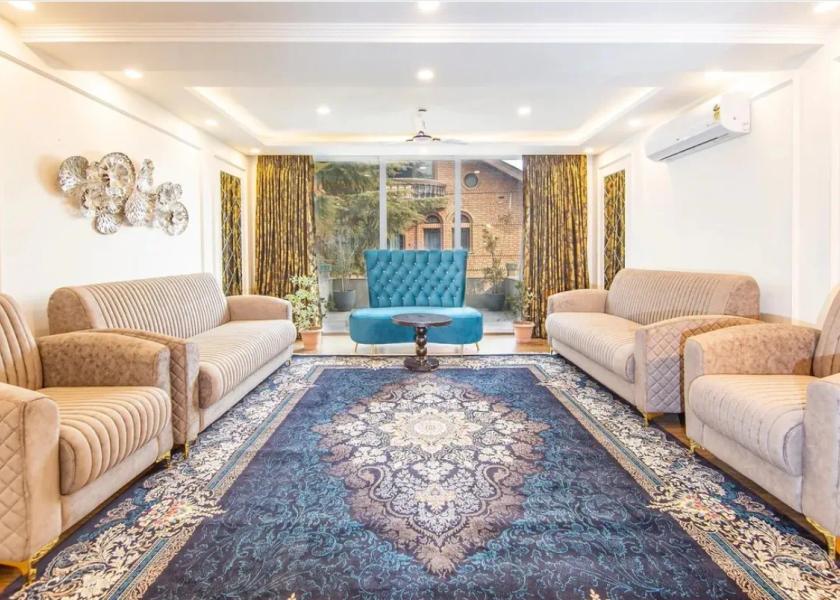 Jammu and Kashmir Srinagar Public Areas