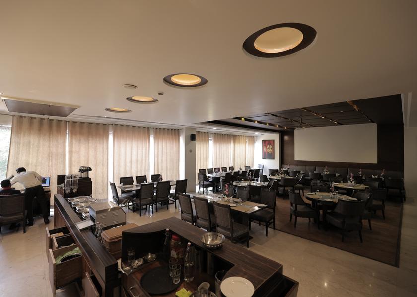 Uttar Pradesh Meerut Food & Dining