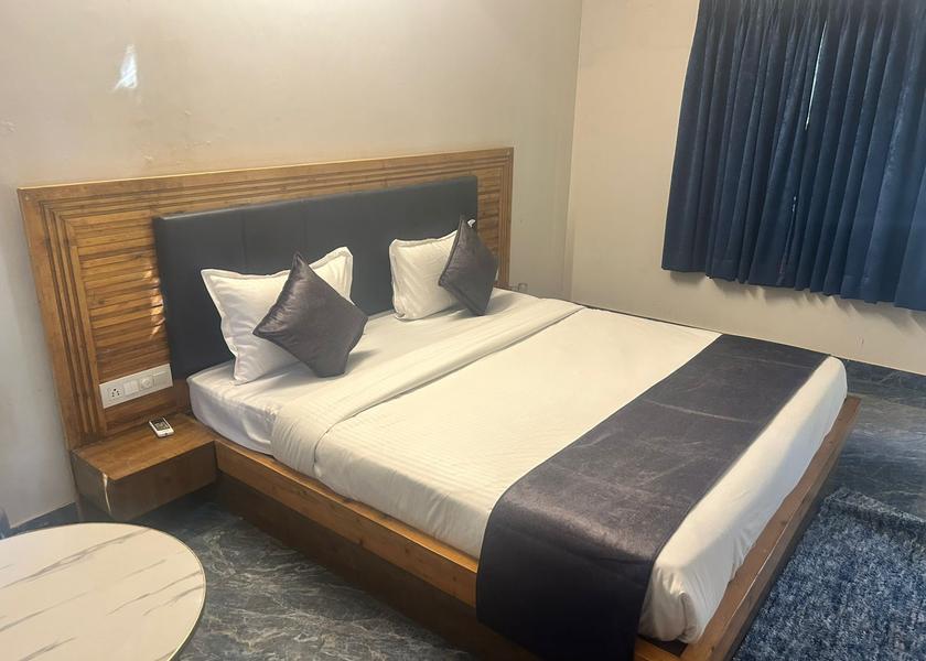 Gujarat Junagadh Deluxe Room