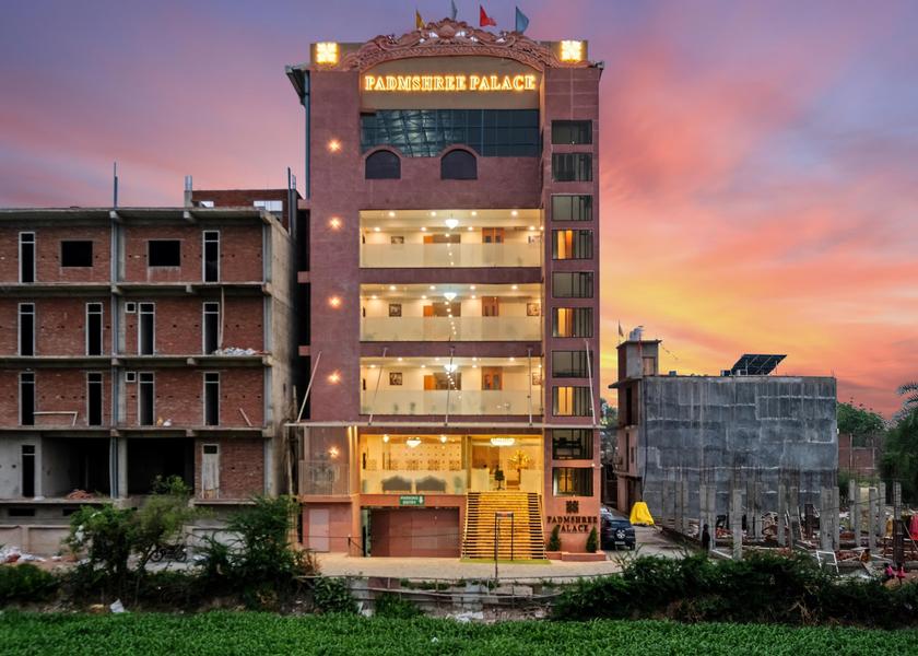 Uttar Pradesh Ayodhya Hotel Exterior
