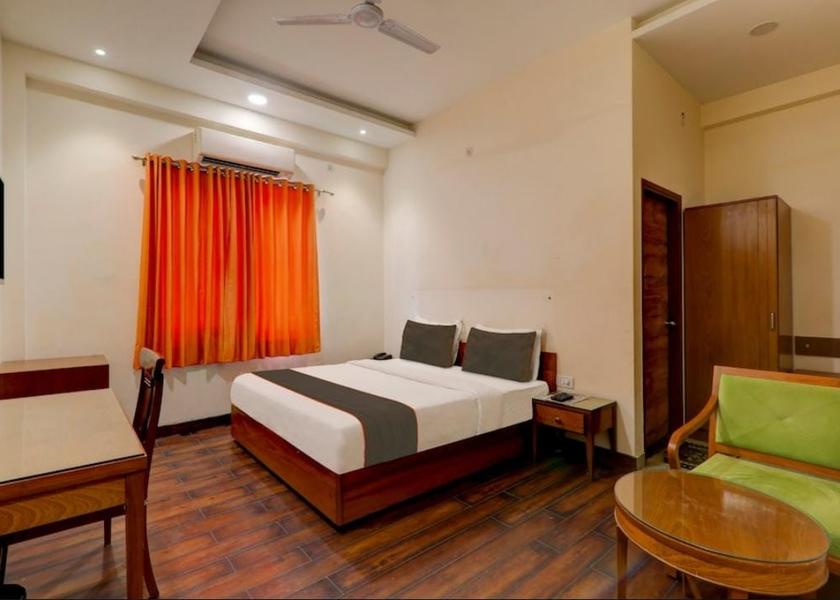 Uttar Pradesh Lucknow Classic Room