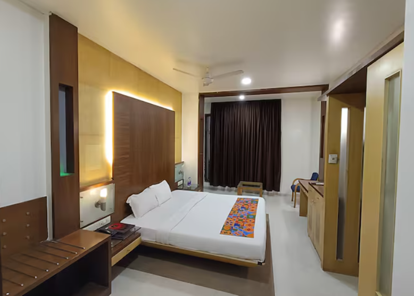 Maharashtra Pune DELUXE ROOM
