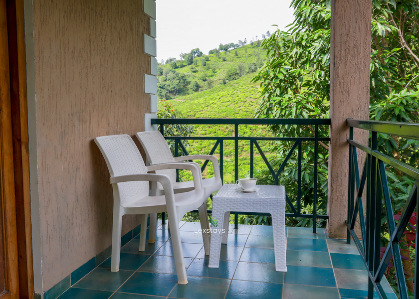 Tamil Nadu Ooty One Bedroom Chalet With Balcony