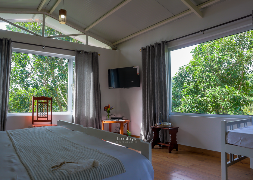 Tamil Nadu Ooty One Bedroom Chalet With Balcony