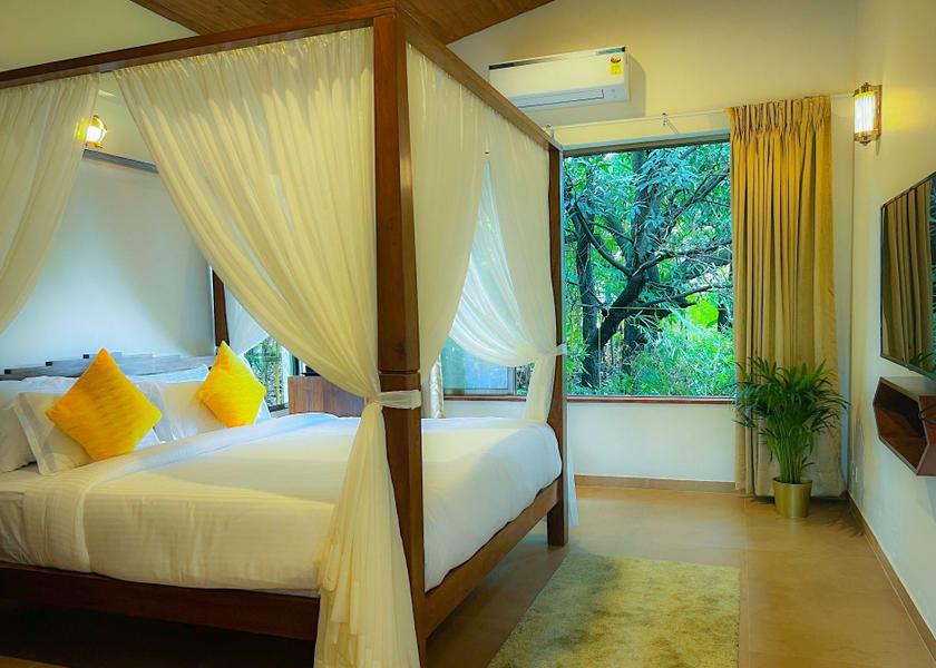 Maharashtra Lonavala Cozy Deluxe Room