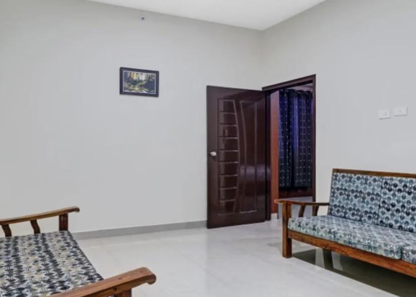 Karnataka Gundlupete Public Areas