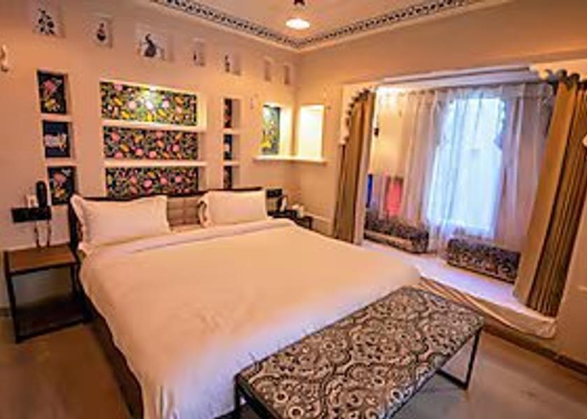 Rajasthan Udaipur 4 Laal Ghat Premium Room