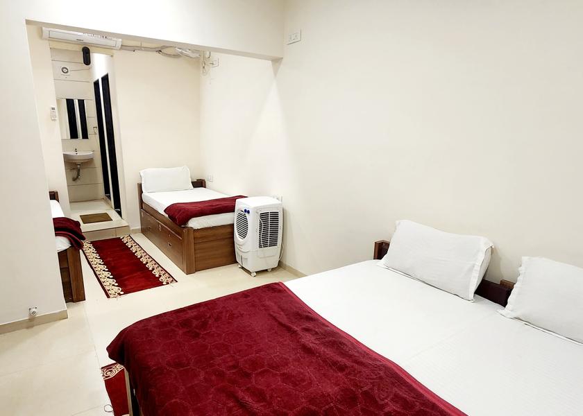 Gujarat Bhuj 4 BED AC FAMILY ROOM