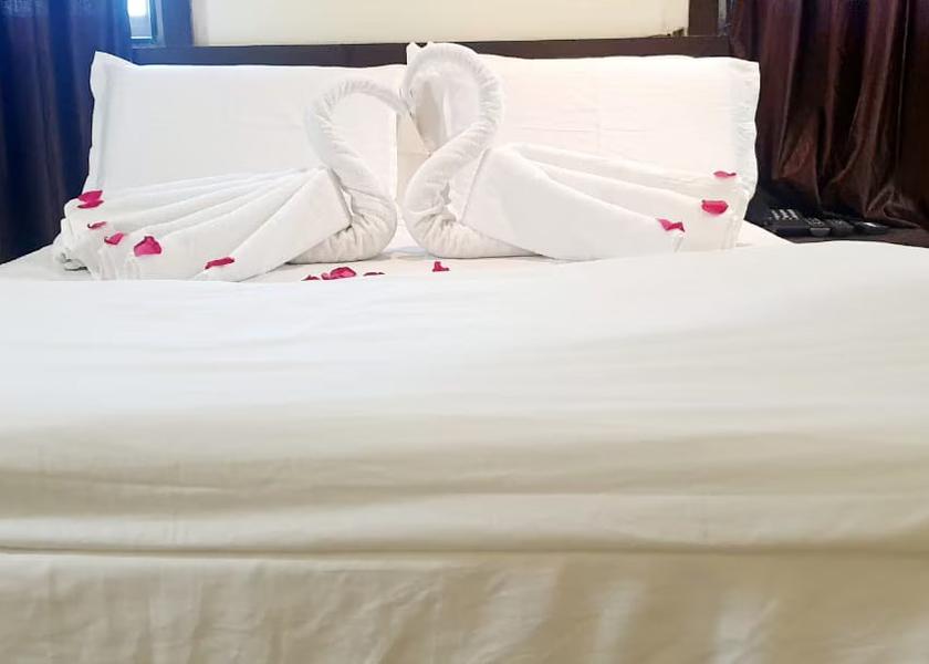 Maharashtra Ambajogai DELUXE AC ROOM