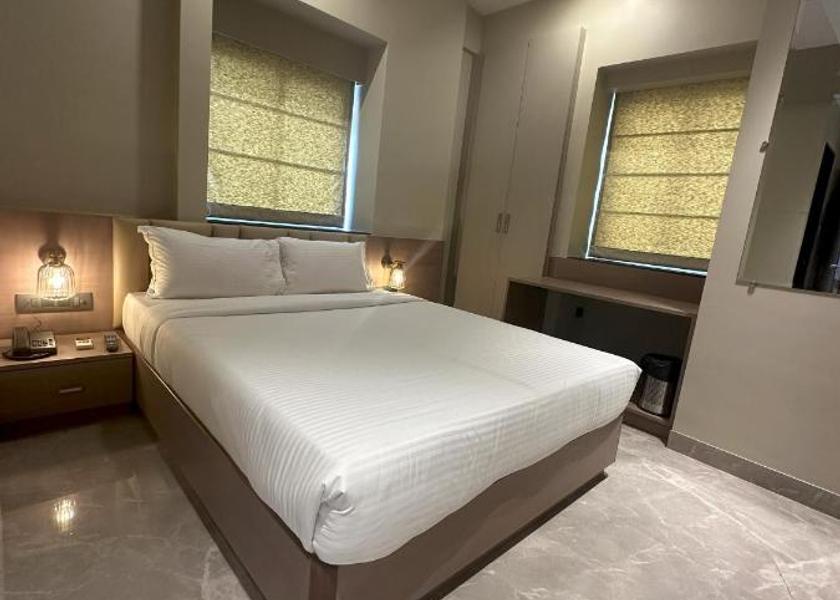 Maharashtra Mumbai Deluxe Double Room