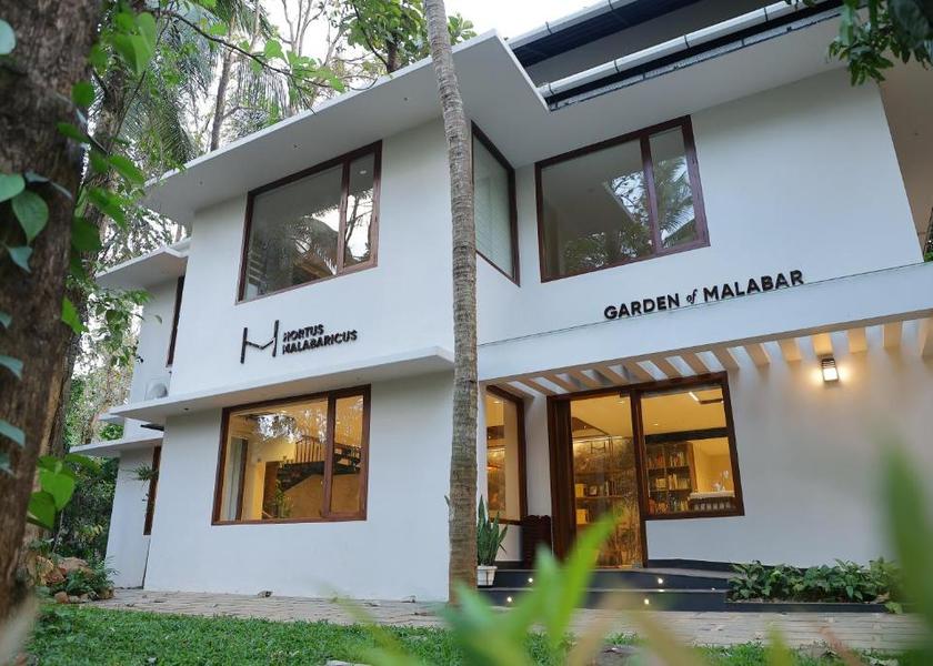 Kerala Thrissur Hotel Exterior