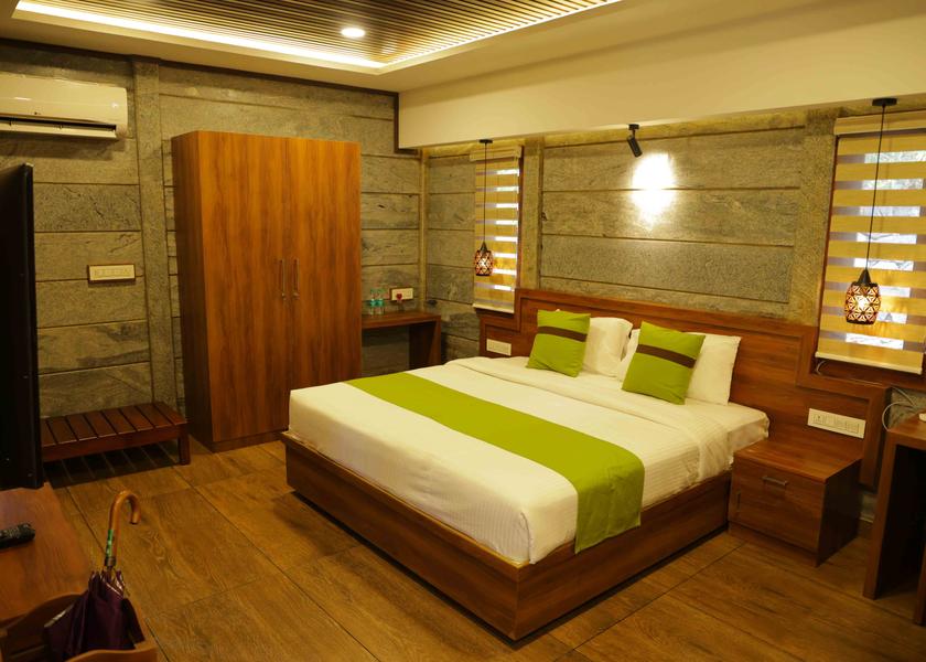 Kerala Thrissur Stone Villa