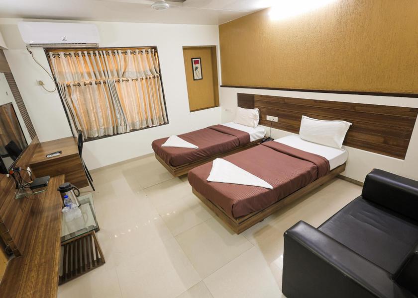 Gujarat Ankleshwar Deluxe Room(Unmarried couple & local id not allowed)