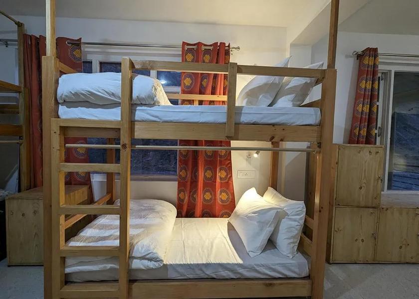 Himachal Pradesh Sissu 8 Bed Mixed Dorm