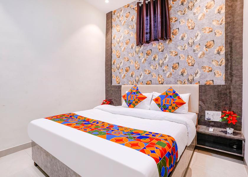 Maharashtra Mumbai Deluxe Room