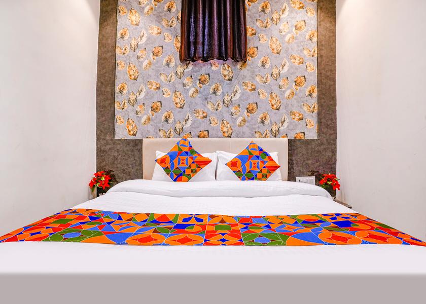 Maharashtra Mumbai Deluxe Room