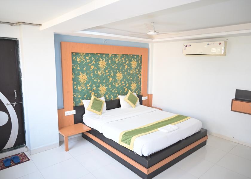 Madhya Pradesh Dewas Standard Room