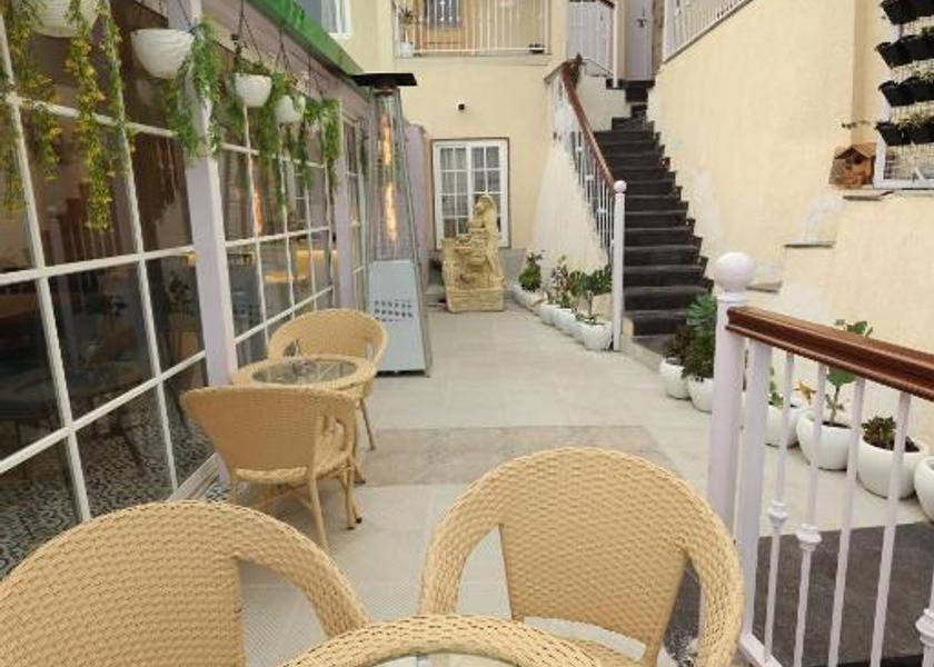 Uttarakhand Mussoorie Food & Dining