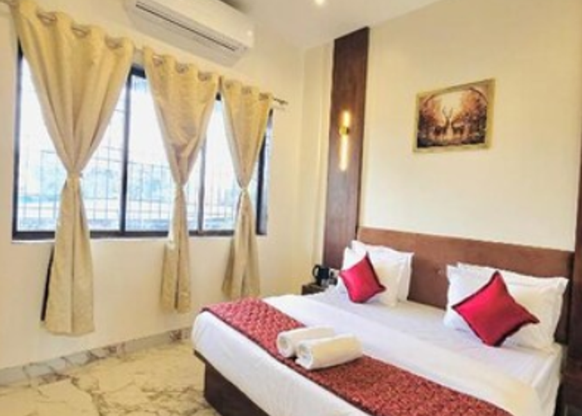 Maharashtra Kalyan Deluxe Suit Room