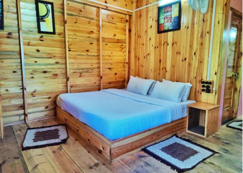 Himachal Pradesh Dalhousie Deluxe cottage ( Snow Capped Mountains View )