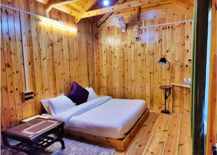 Himachal Pradesh Dalhousie Deluxe cottage ( Snow Capped Mountains View )