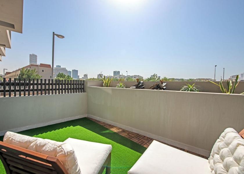 Abu Dhabi Emirate Madinat Zayed Balcony