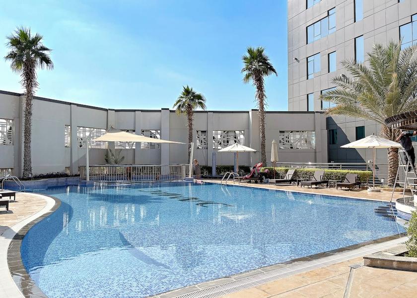 Abu Dhabi Emirate Madinat Zayed Pool